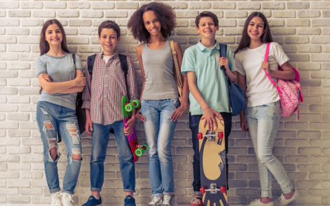 teenagers posing together