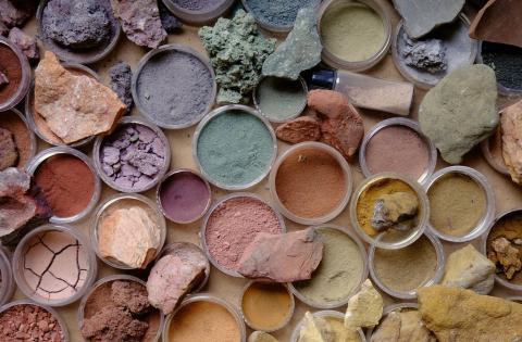 Earth pigments
